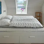 7 Bedroom Stunning In Samso 度假居