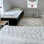 度假居 7 Bedroom Stunning In Samso *