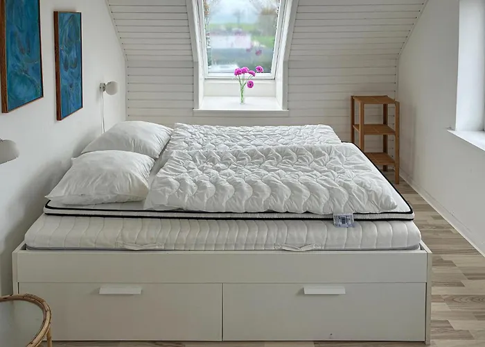 7 Bedroom Stunning In Samso Semesterbostad